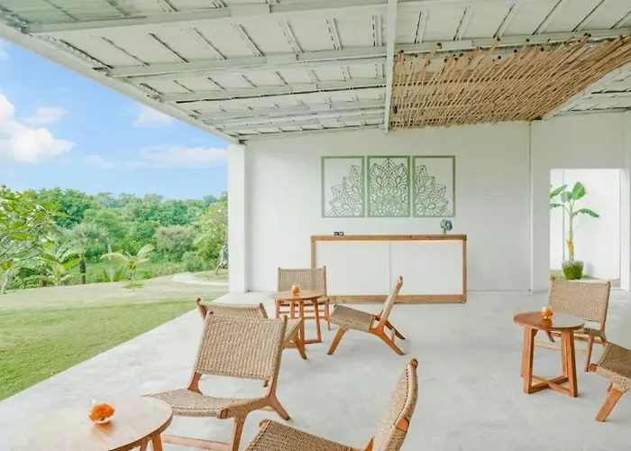 Palm Springs Bali Dive 4* トゥランベン